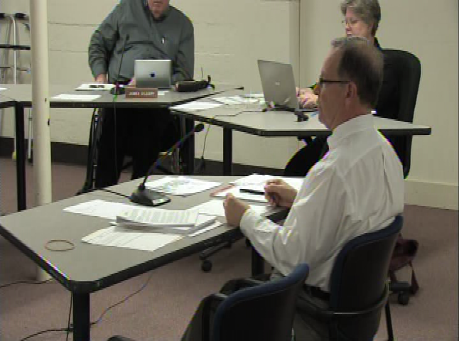 Thumbnail image for Fin Com 4_6_2016